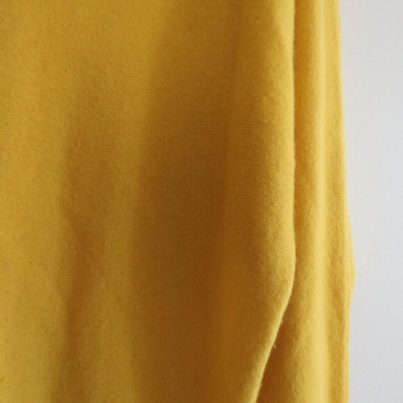 VINCE 100% Cashmere Scoop Neck Sweater in Canary Yellow Quiet Luxury - Size L - Picture 10 of 12